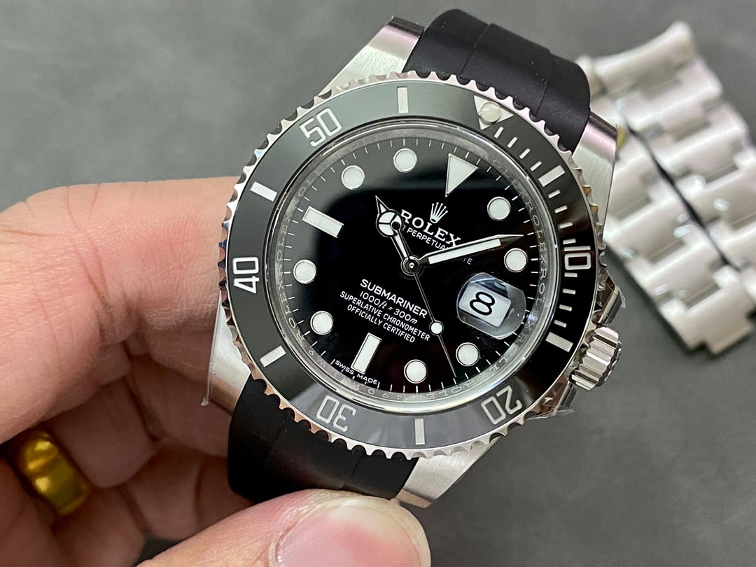 ロレックス サブマリーナ 126610LNコピー ラバーストラップ 41mm Asian自動巻きムーブメントスーパーコピー国内発送後払い信用できるサイト