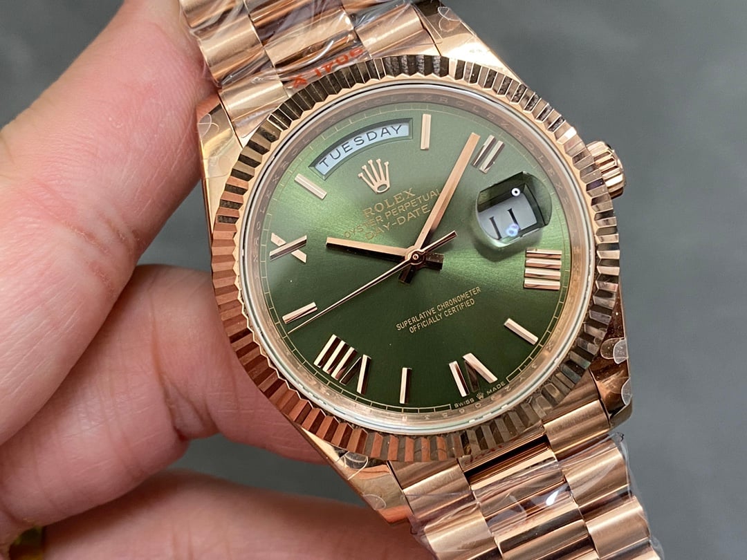 ロレックス超スーパーコピー トップクラスデイデイト228235 0025 Swiss ETA社 2836-2 ムーブメント