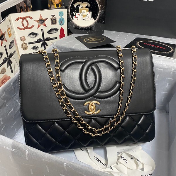 【シャネル】大人可愛い?マトラッセトップハンドル フラップ バッグA58608
