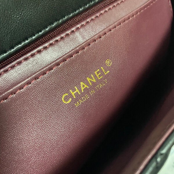【シャネル】大人可愛い?マトラッセトップハンドル フラップ バッグA58608