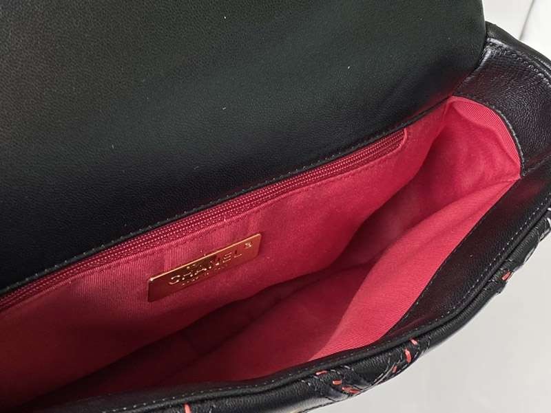 可愛い シャネル チェーン ショルダーバッグ コピーN級品 shs70155