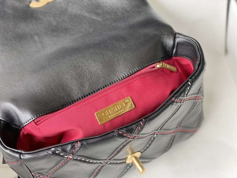 可愛い シャネル チェーン ショルダーバッグ コピーN級品 shs70155