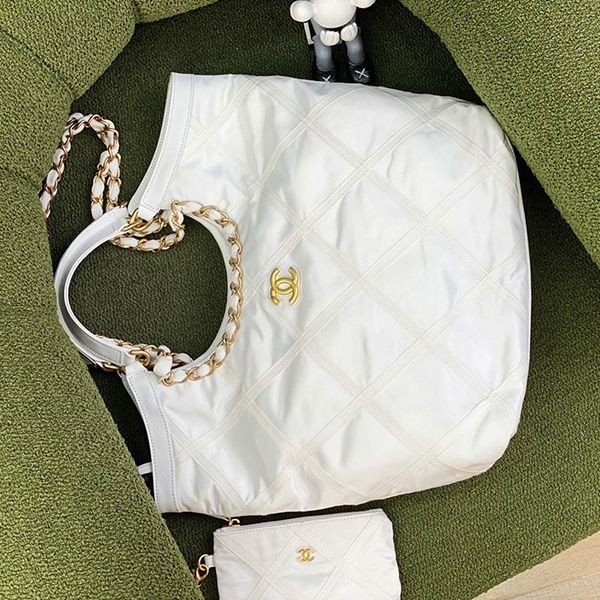 入手困難シャネル 偽物 マキシショッピングバッグ CCマーク ナイロン shr98938
