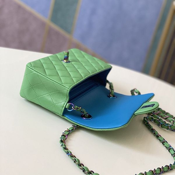 人気急上昇シャネル コピー ミニ フラップ バッグ マトラッセ shp46876