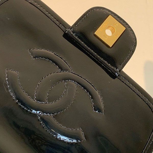 稀少 シャネル 22K ショルダーバッグ 偽物 shu80793