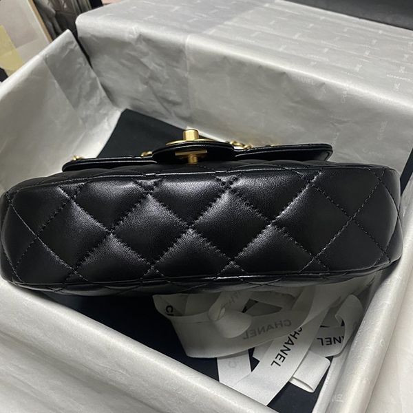 〔かわいいデザイン?〕シャネル トップハンドルバッグ コピー N級品 AS4573