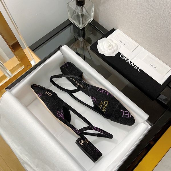 大人気!! 高品質???シャネル  超レア  シャネル パンプス 偽物 shz85573