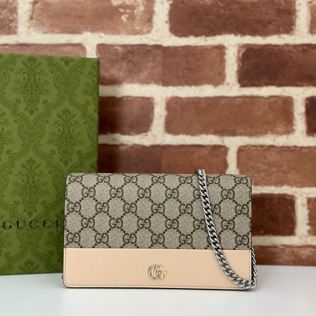 GUCCI　グッチ　GG MARMONT　チェーン付　財布 ウォレット　ショルダーバッグ　レディースGGマーモント　ミニバッグ - 画像 1