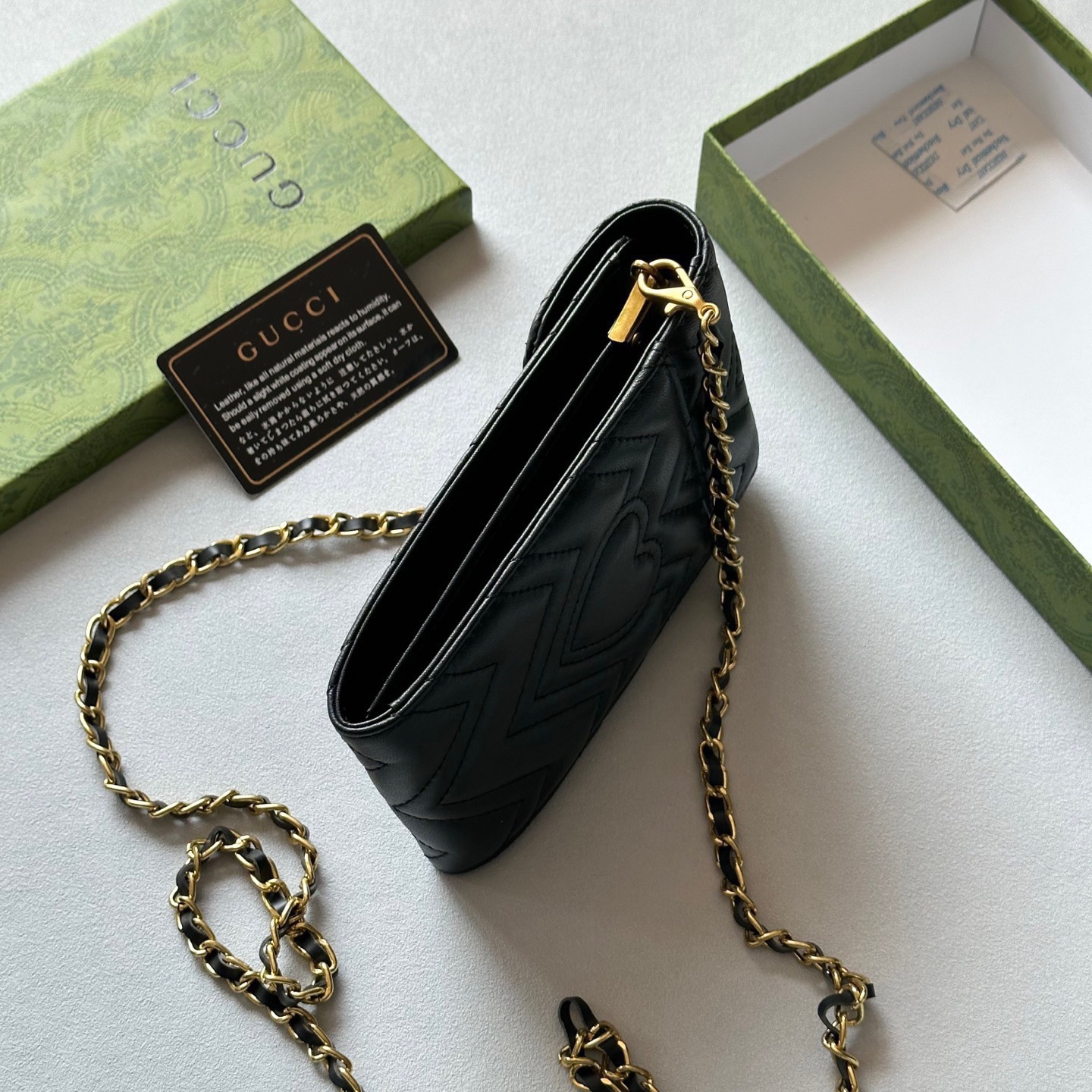 GUCCI グッチ ピンク マルチポーチ チェーン付 黒色 - 画像 7