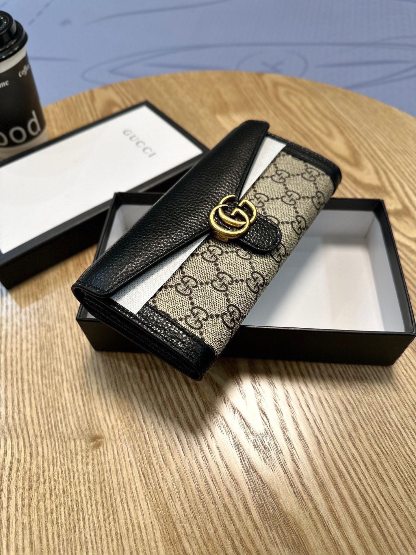 GUCCI グッチ 折り財布 2つ折り ファスナー 黒 - 画像 2