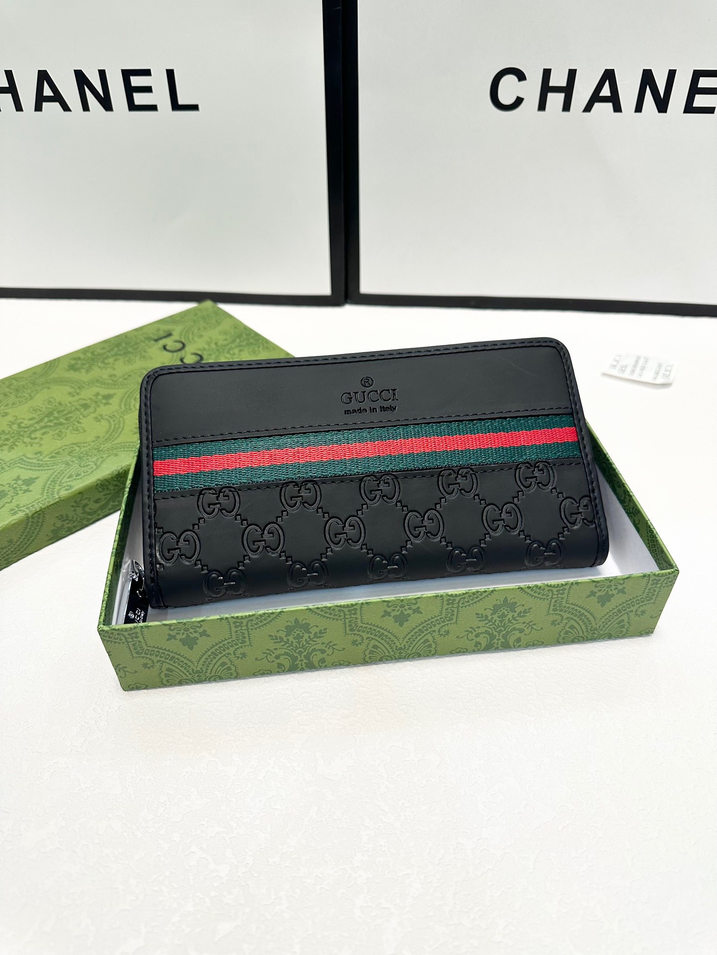 GUCCI グッチ 長財布 レザー インフィニティ デザイン ブラック - 画像 1