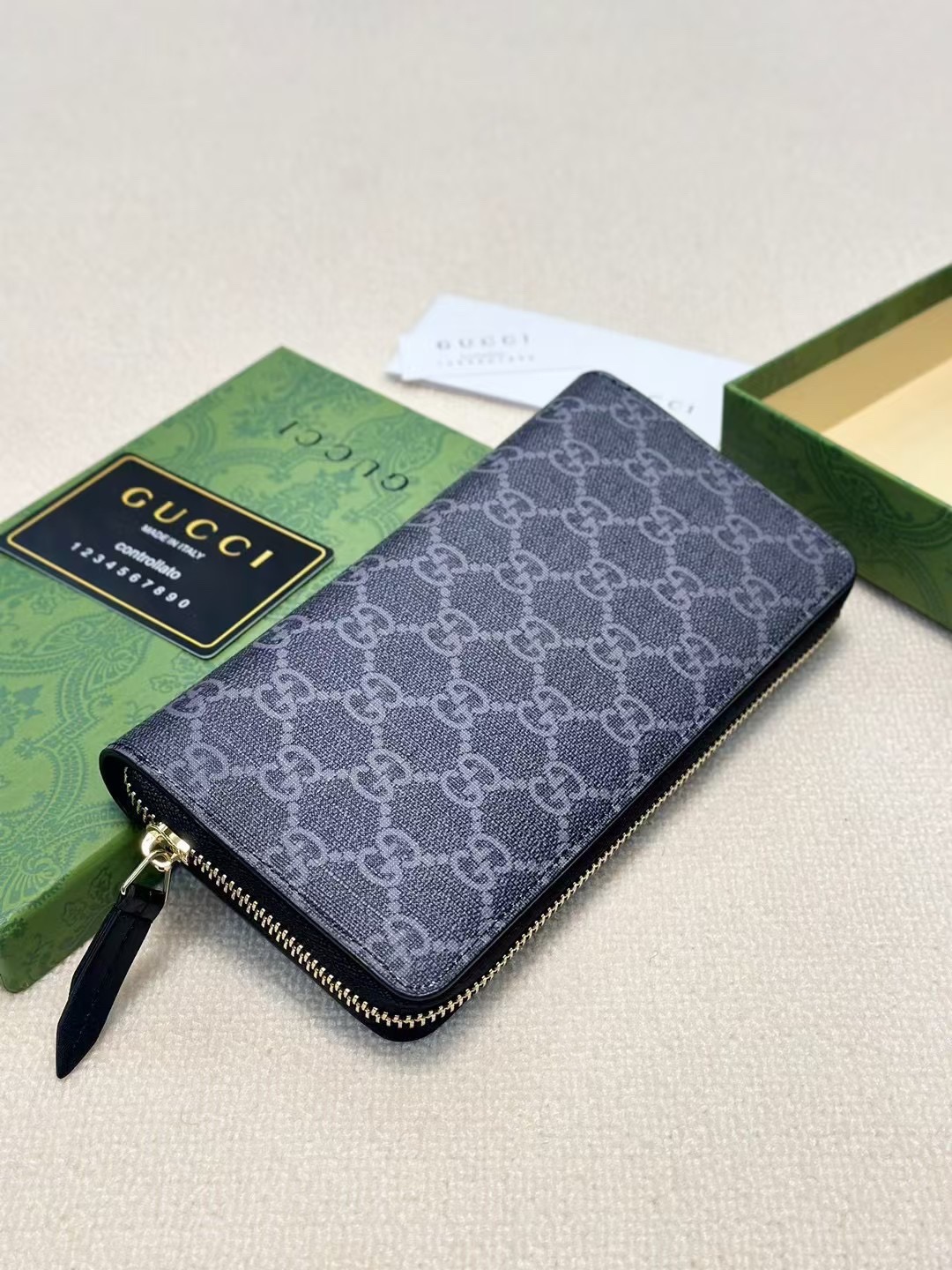 GUCCI グッチ 蜂 ロングジップ財布 ブラック 本革仕様 21x11cm - 画像 4