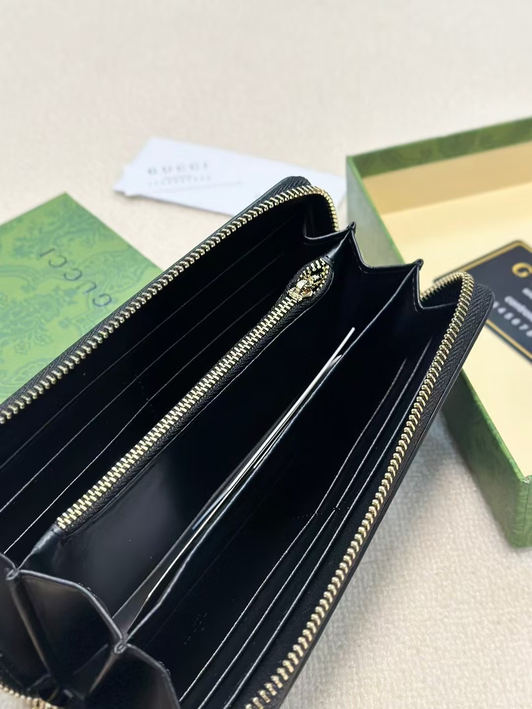 GUCCI グッチ 蜂 ロングジップ財布 ブラック 本革仕様 21x11cm - 画像 9