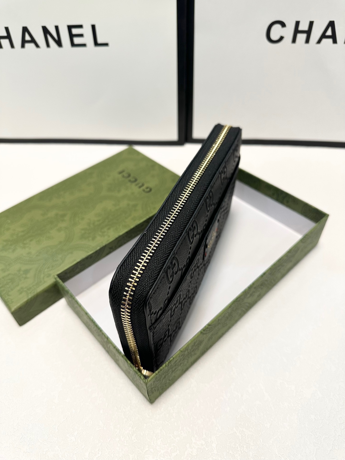 GUCCI グッチ 長財布 本革仕様 ズッパー開閉 21x11cm 黒 - 画像 6