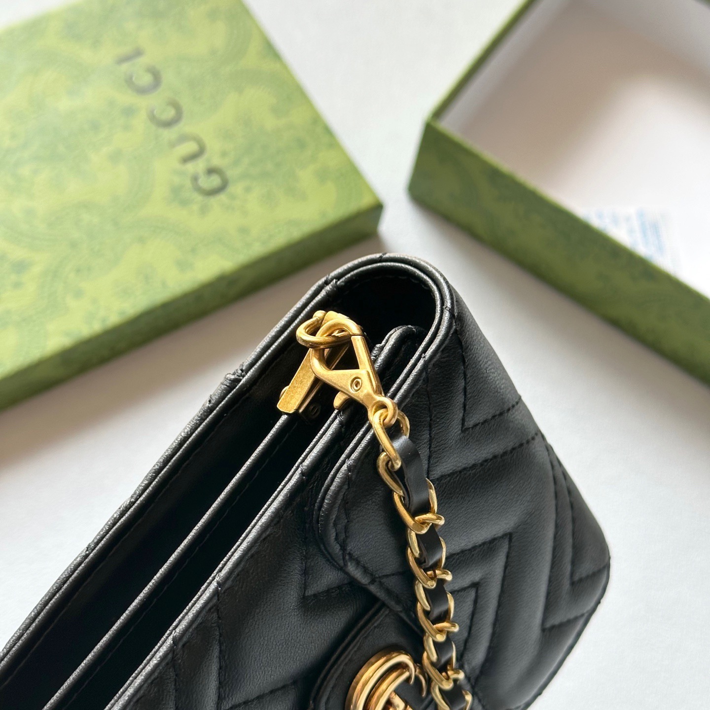 GUCCI グッチ チェーン付きスマホポーチ チェック柄 ブラック - 画像 6