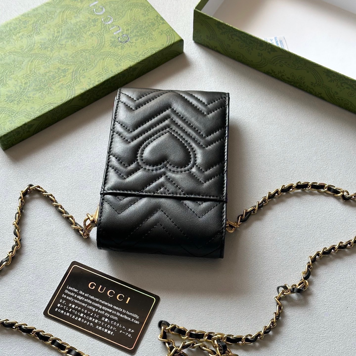 GUCCI グッチ チェーン付きスマホポーチ チェック柄 ブラック - 画像 8