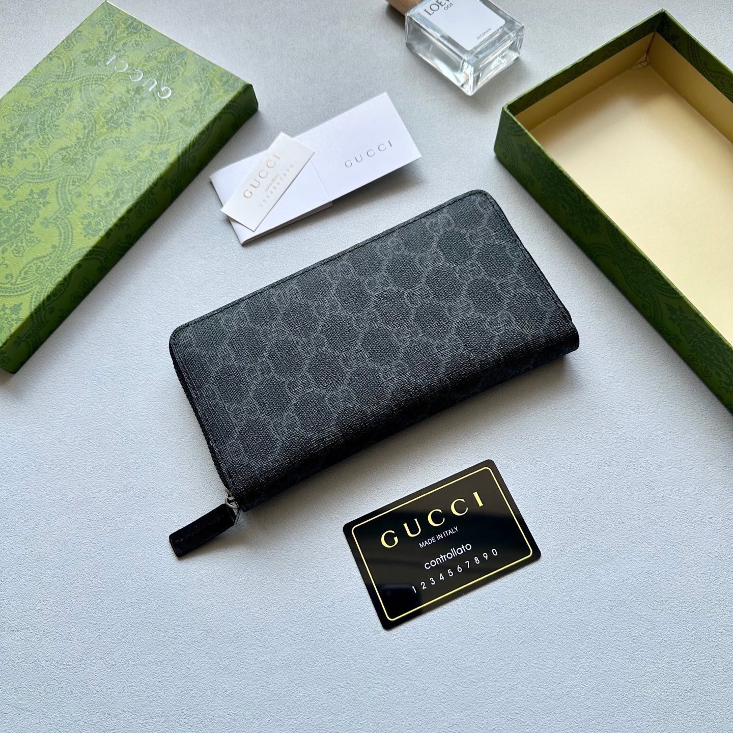 GUCCI グッチ 長財布 ラブロゴ ブラック - 画像 1