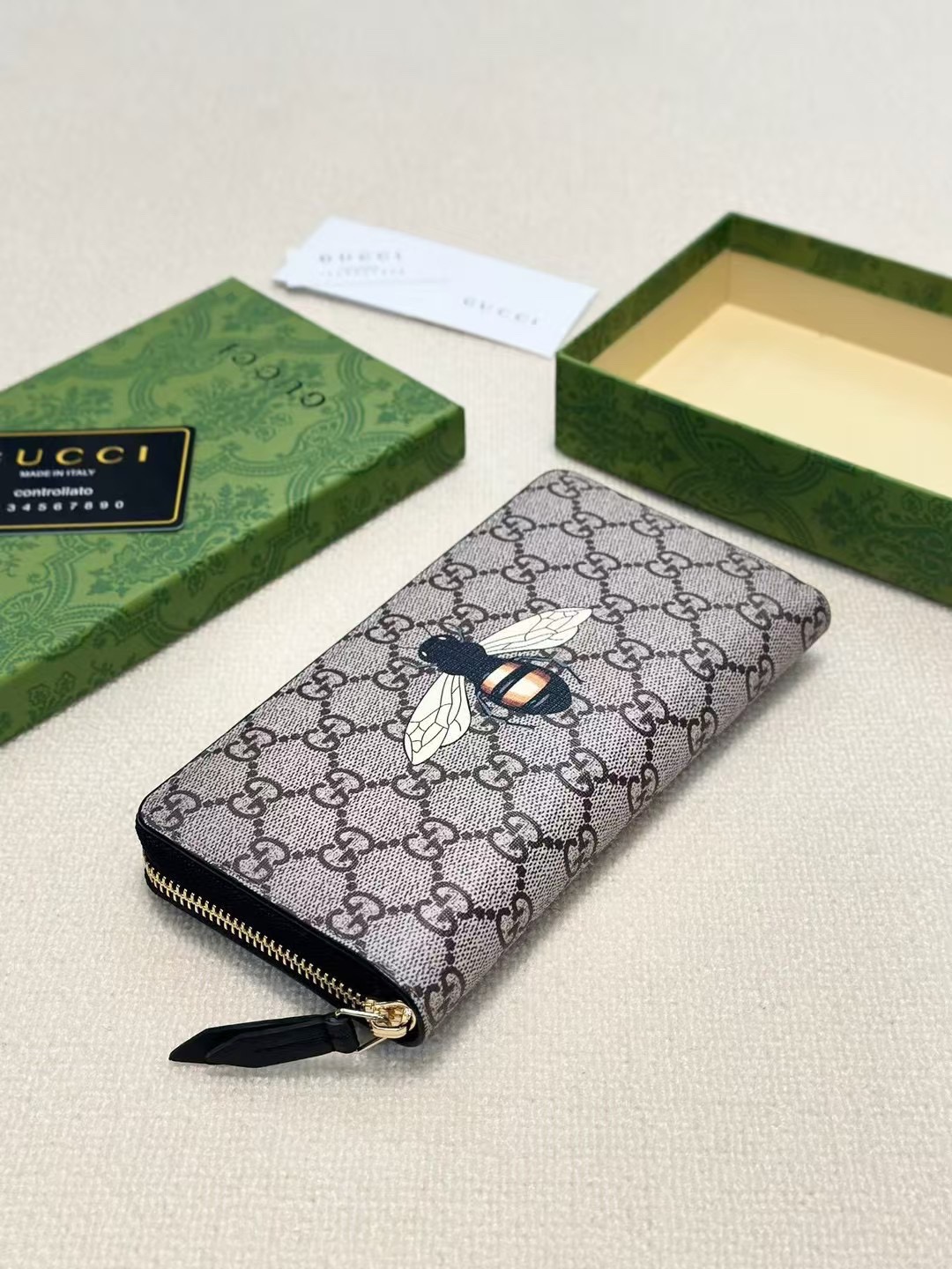 Gucci グッチ オールドグッチ ロングジップウォレット グッチ蜜蜂 ブラック ベージュ - 画像 6