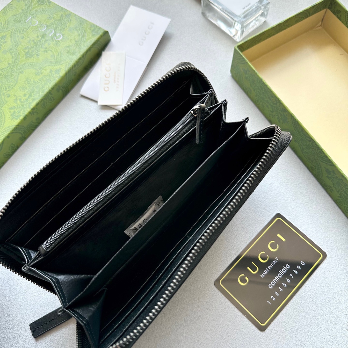 GUCCI グッチ 長財布 ラブロゴ ブラック - 画像 7