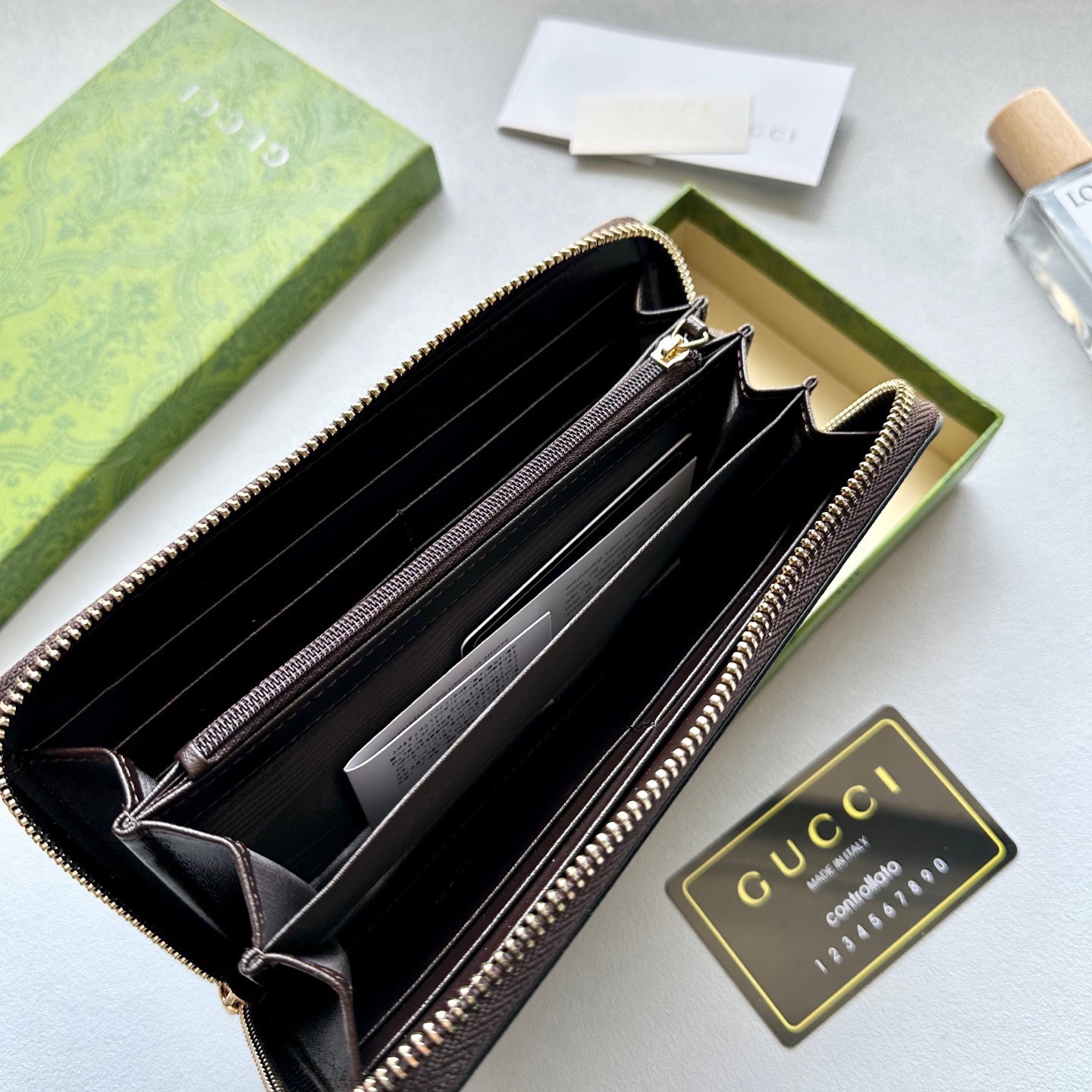 GUCCI グッチ 長財布 グッチ柄 本革 21x11cm ブラウン - 画像 8