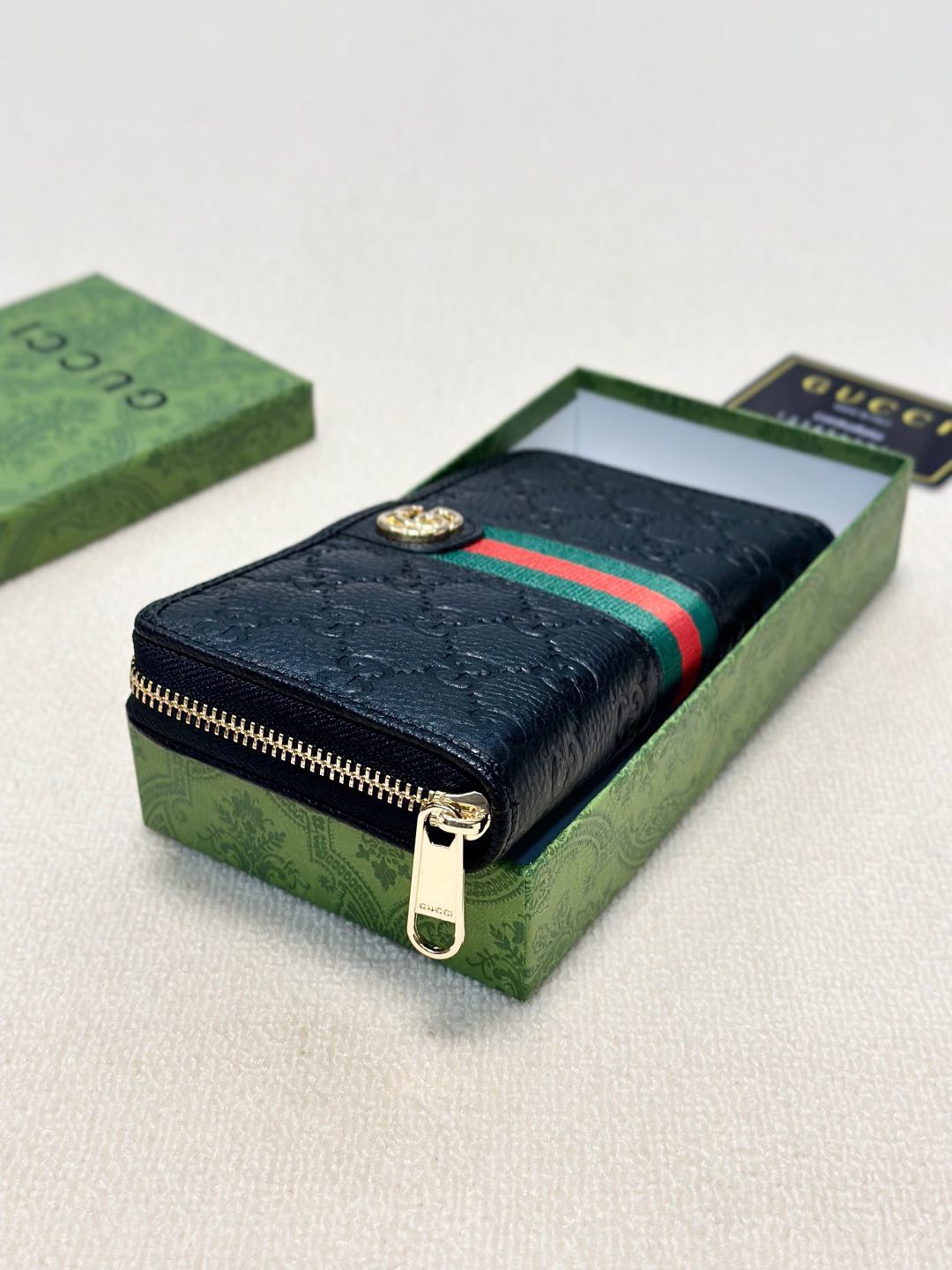GUCCI グッチ ロングジップ长財布 本革仕様 大容量 高級感黒色 - 画像 2