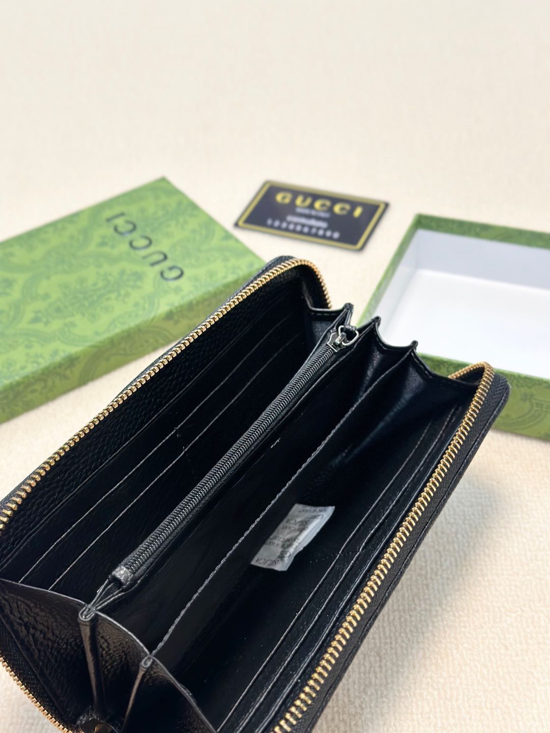 GUCCI グッチ ロングジップ长財布 本革仕様 大容量 高級感黒色 - 画像 8