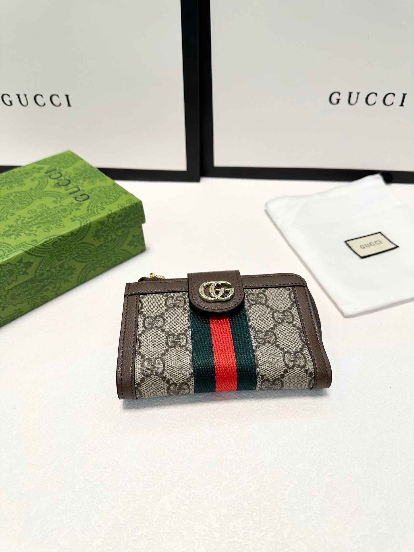 GUCCI グッチ 財布 短財布 ワンショルダー ファスナー チェーン 本革仕様 ブラウン - 画像 6