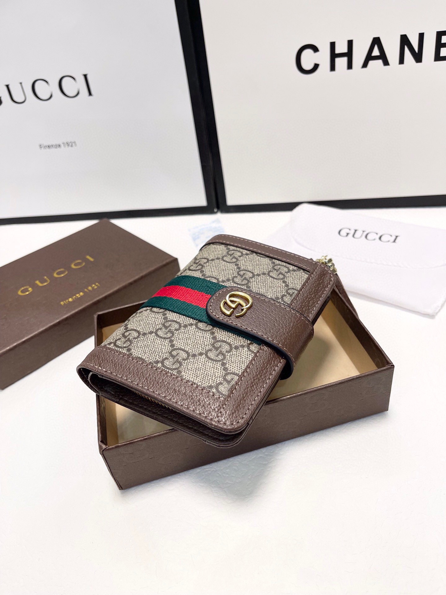 GUCCI グッチ 三つ折り財布 カードケース 本革仕様 3色展開 - 画像 4