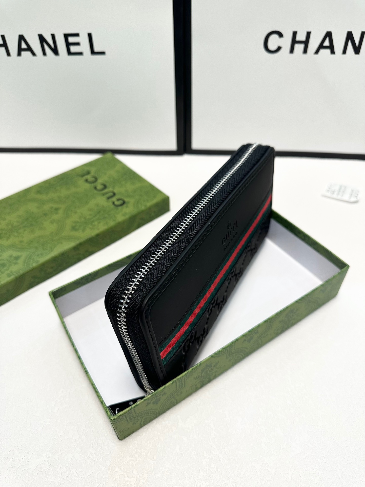GUCCI グッチ 財布 長財布 ブラック レザー 本革仕様 - 画像 4