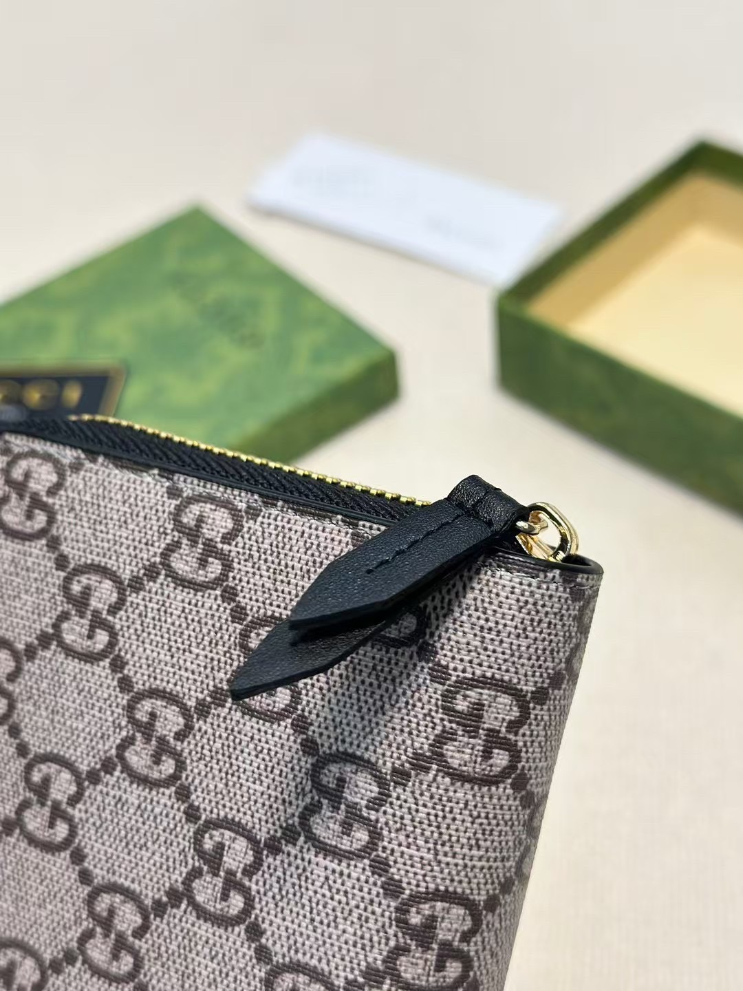 GUCCI グッチ グッチ ベージュ ブラック シングルジップウォレット ブees 本革仕様 黒 咖 - 画像 8
