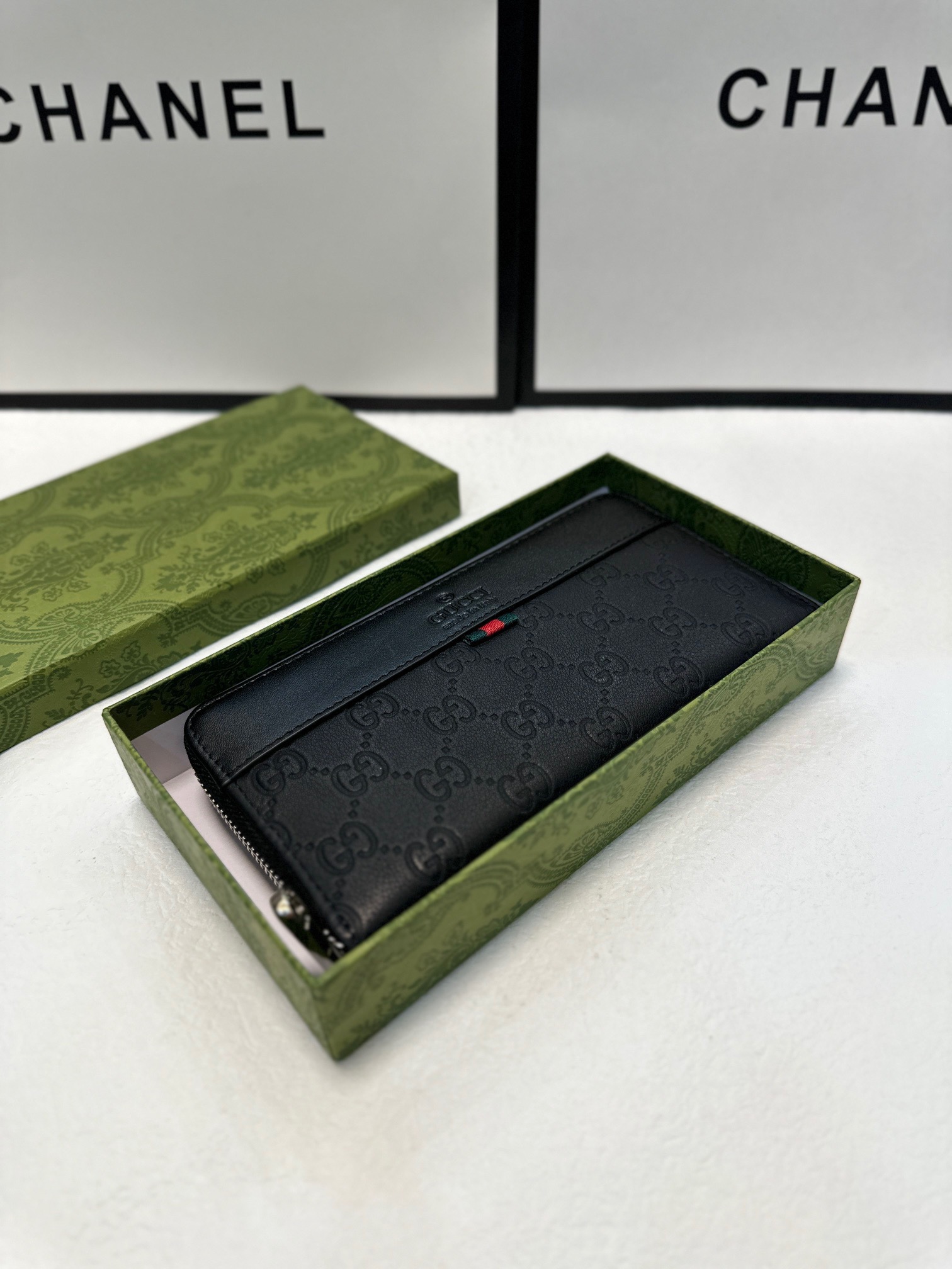 GUCCI グッチ メンズ長財布 ラウンドジップ ブラック - 画像 1