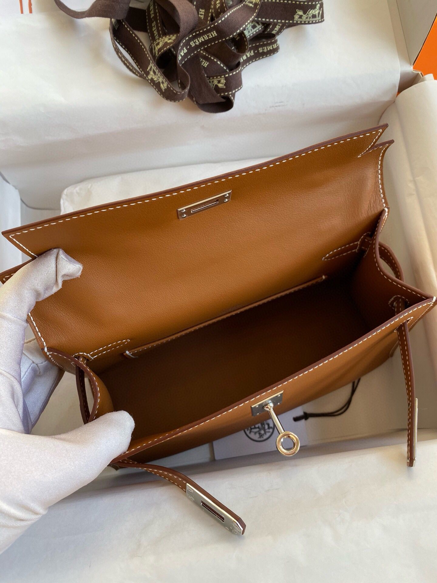 ハーフ手縫い　HERMES　エルメス　ポシェットケリー　スイフト　ミニバッグ　レディース　ハンドバッグ　クラッチバッグ　牛革 - 画像 24