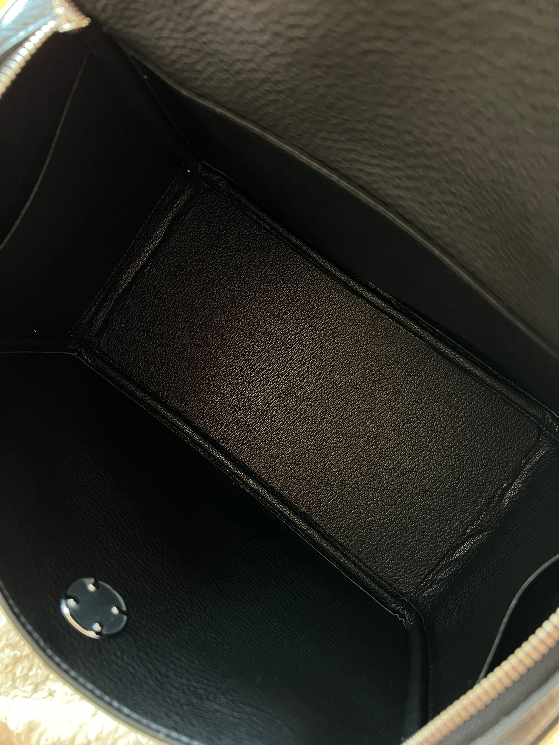 エルメス/HERMES　リンディ　ハンドバッグ　2WAY　Lindy26　トリヨンクレマン　ショルダーバッグ　肩掛けバッグ　6色選択可 - 画像 6