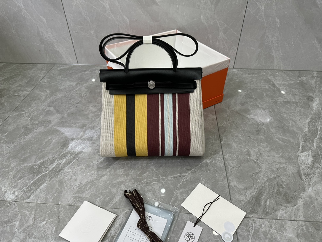 鮮やかカラーが素敵?Hermes　Herbag 31　エルメス　ショルダーバッグ　2WAY　エールバッグ　キャンバス　レディース　バッグ　15色 - 画像 4