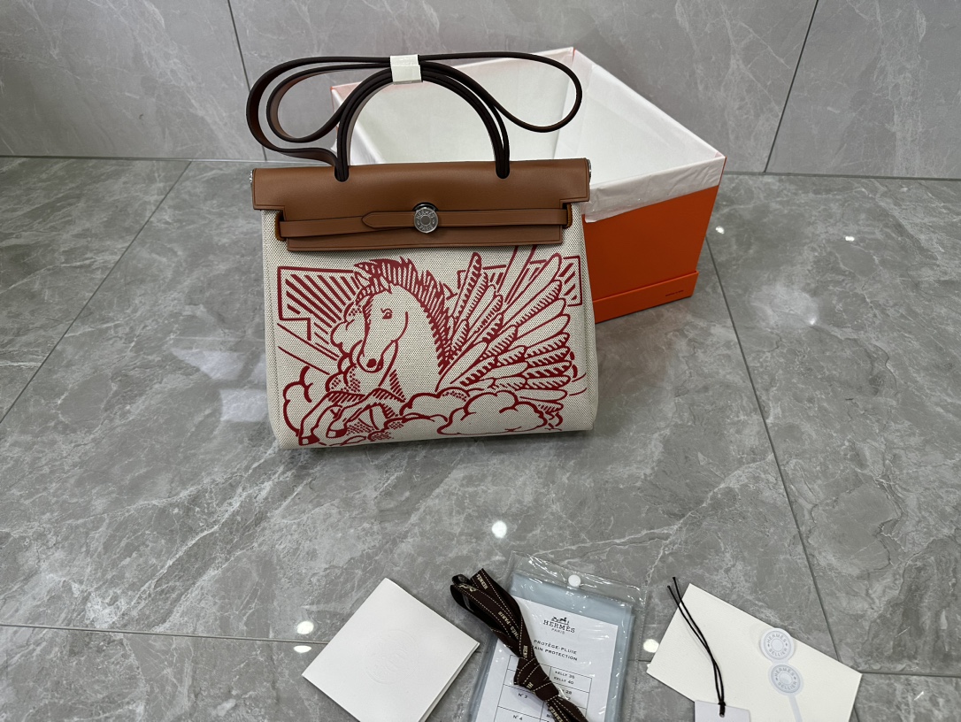 鮮やかカラーが素敵?Hermes　Herbag 31　エルメス　ショルダーバッグ　2WAY　エールバッグ　キャンバス　レディース　バッグ　15色 - 画像 13