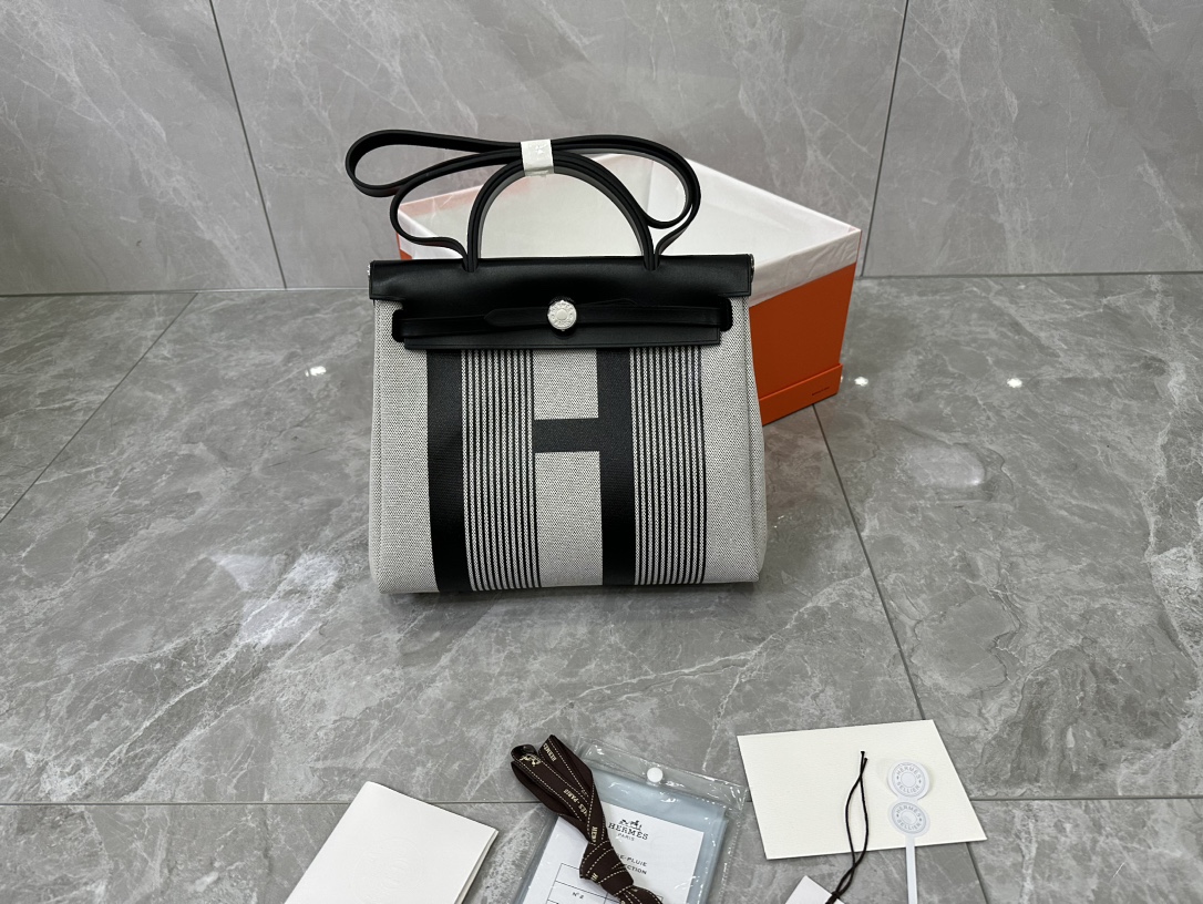 鮮やかカラーが素敵?Hermes　Herbag 31　エルメス　ショルダーバッグ　2WAY　エールバッグ　キャンバス　レディース　バッグ　15色 - 画像 15