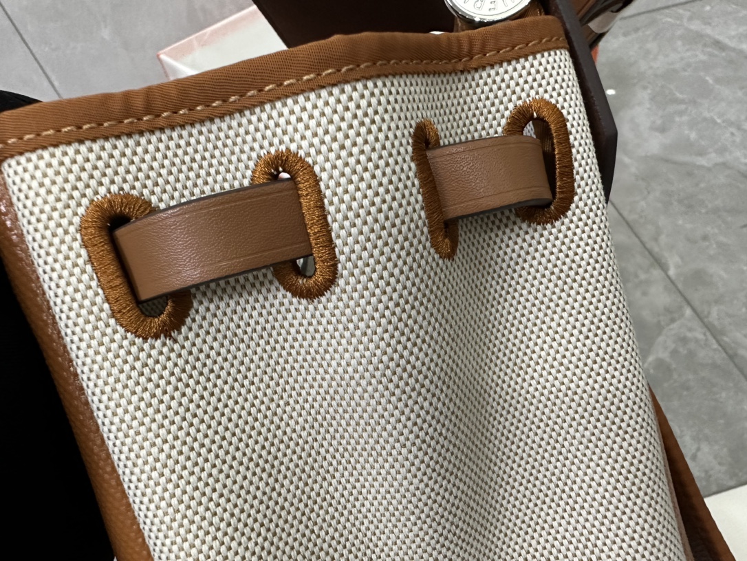鮮やかカラーが素敵?Hermes　Herbag 31　エルメス　ショルダーバッグ　2WAY　エールバッグ　キャンバス　レディース　バッグ　15色 - 画像 22