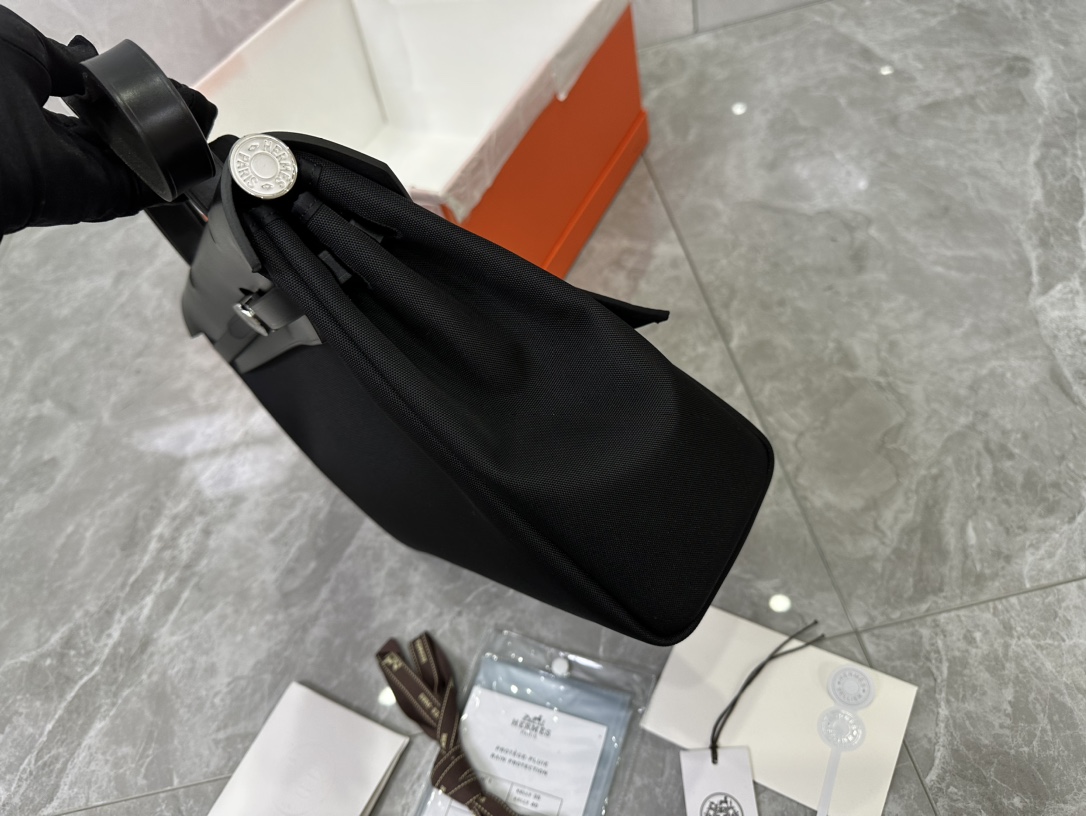 エルメス　Hermes herbag　2WAYバッグ　エールバッグジップPM 31　ショルダーバッグ　ハンドバッグ　内縫い　キャンバス×レザー　本革　10色 - 画像 13
