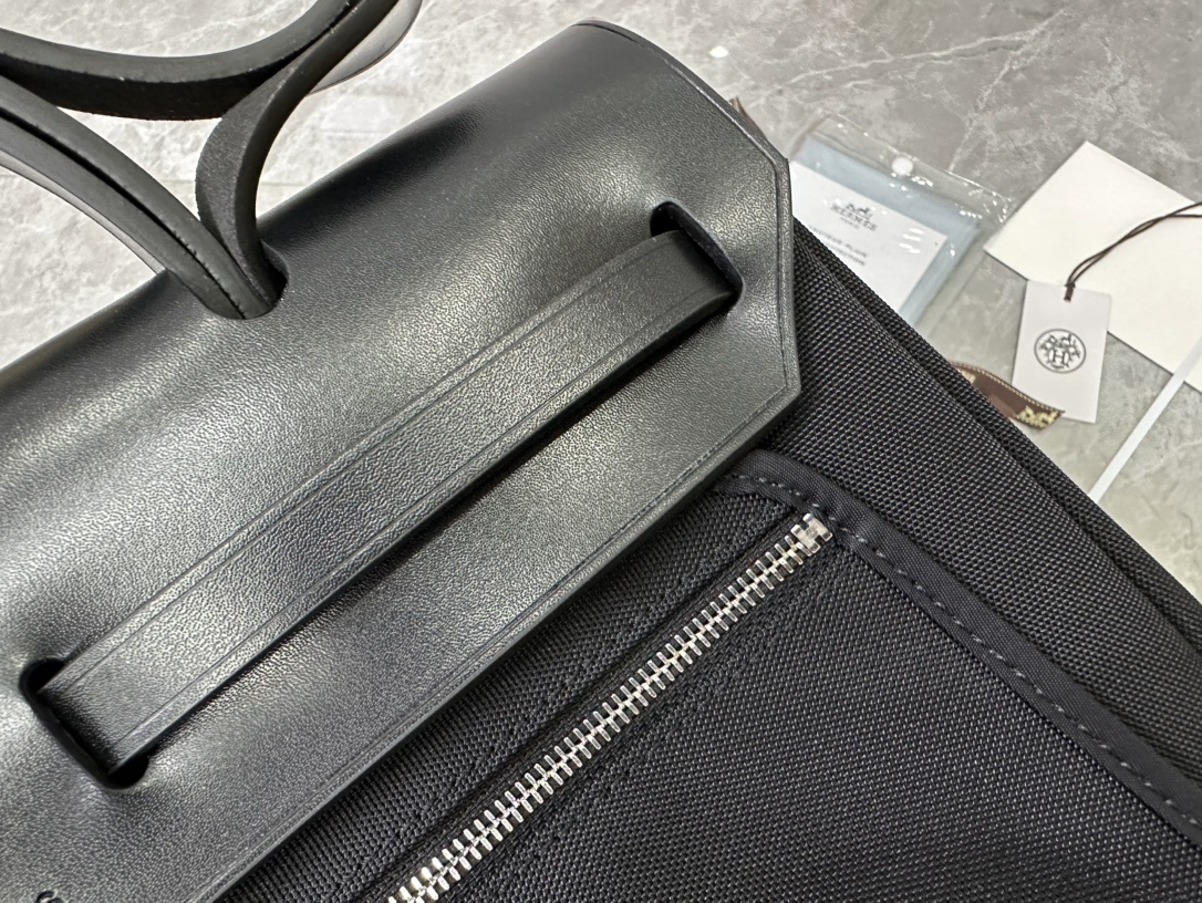 エルメス　Hermes herbag　2WAYバッグ　エールバッグジップPM 31　ショルダーバッグ　ハンドバッグ　内縫い　キャンバス×レザー　本革　10色 - 画像 16