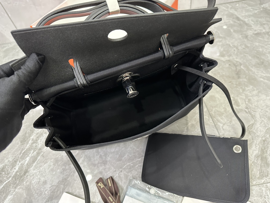 エルメス　Hermes herbag　2WAYバッグ　エールバッグジップPM 31　ショルダーバッグ　ハンドバッグ　内縫い　キャンバス×レザー　本革　10色 - 画像 17