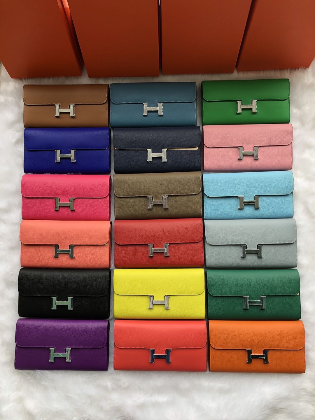 エルメス　Hermes　コンスタンス長財布　Constance　クラッチ　財布　二つ折り財布　18色入り　シルバー金具 - 画像 2