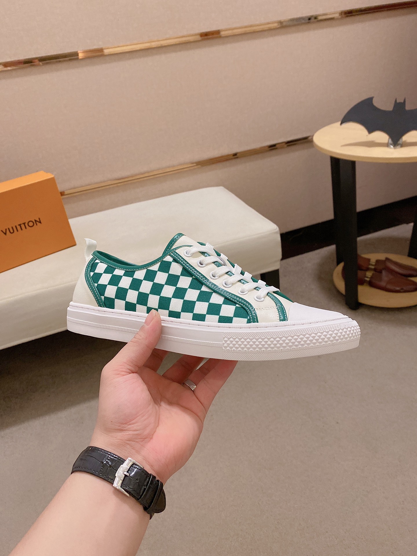 超人気美品 Louis Vuitton スニーカー スーパーコピー後払い通販信用できる