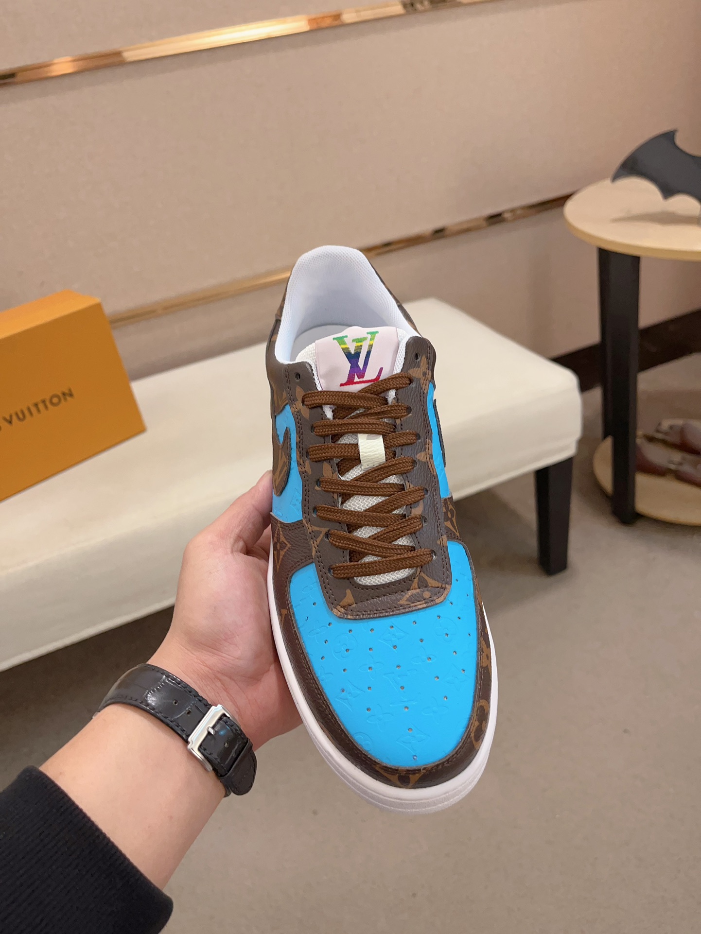 上品な印象 Louis Vuitton スニーカー スーパーコピー