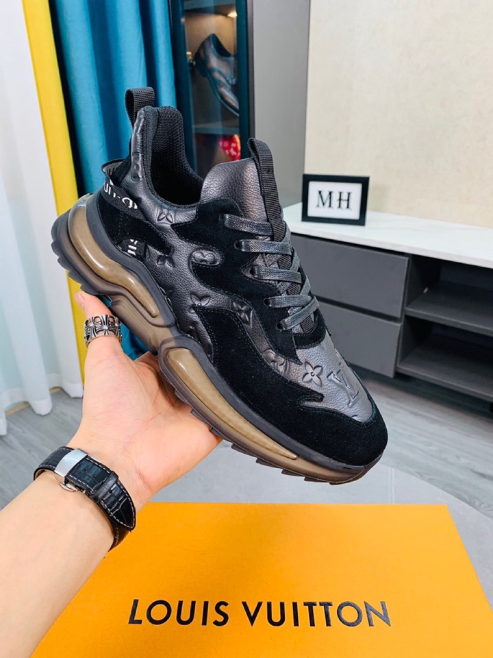 人気アイテム Louis Vuitton スニーカー スーパーコピー