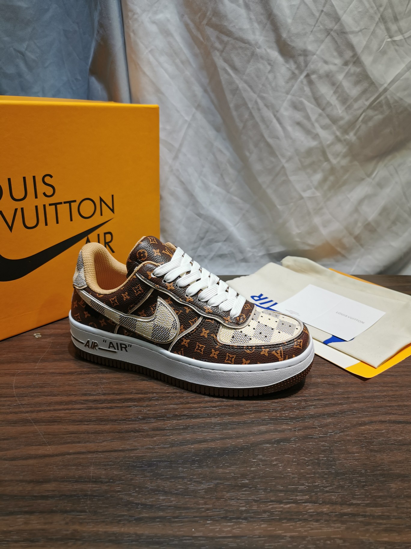 LV