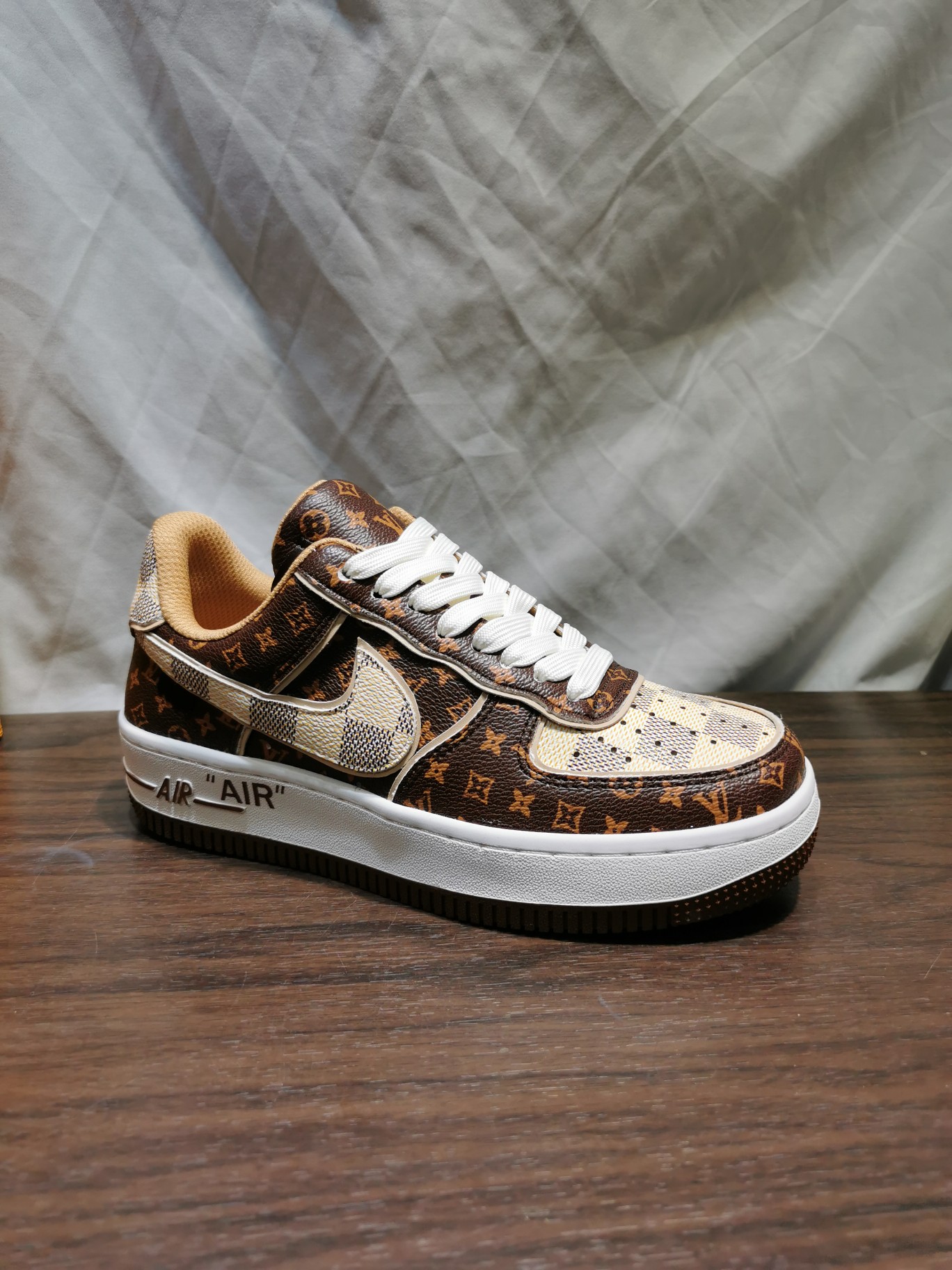 LV