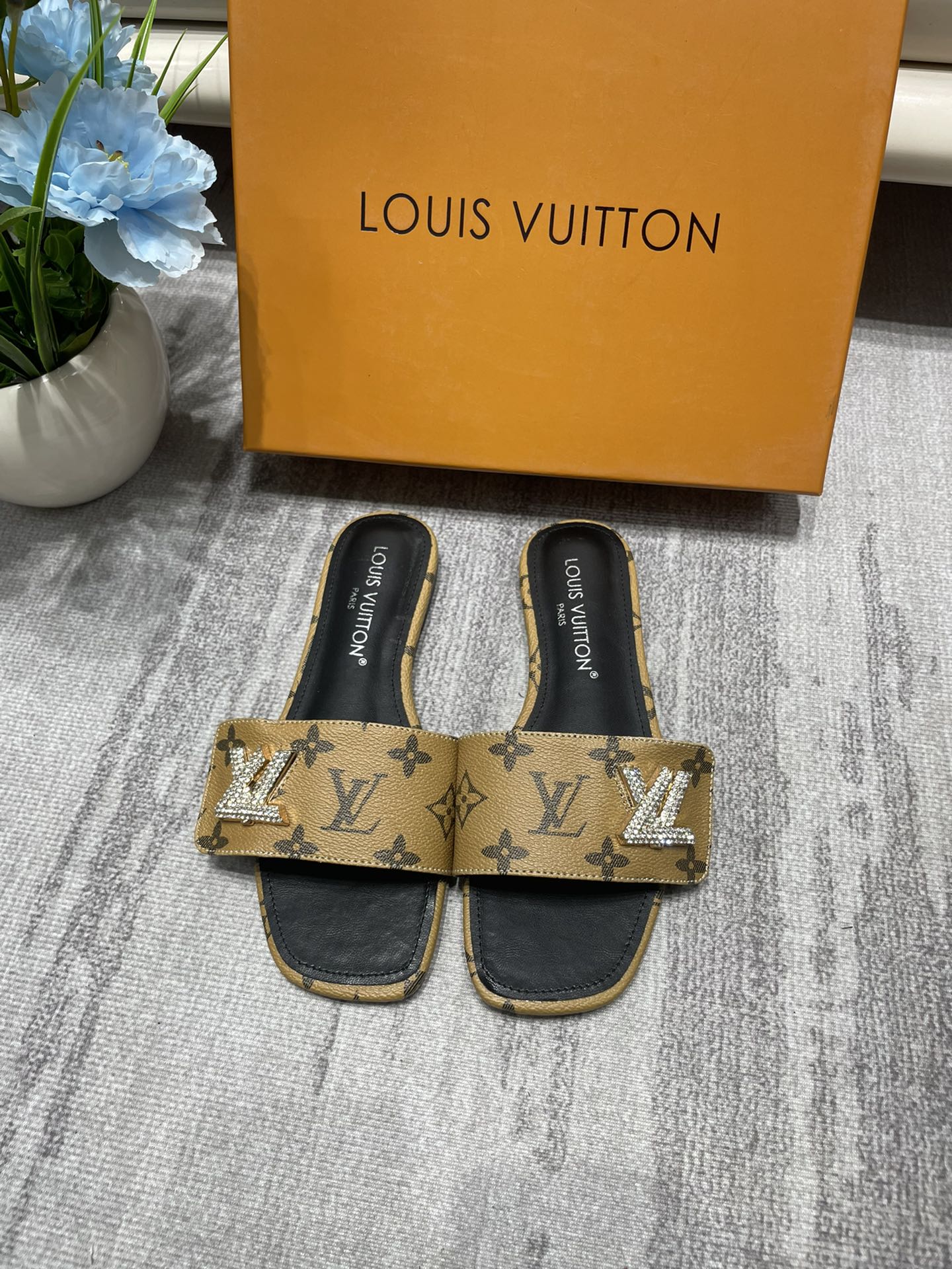 LV