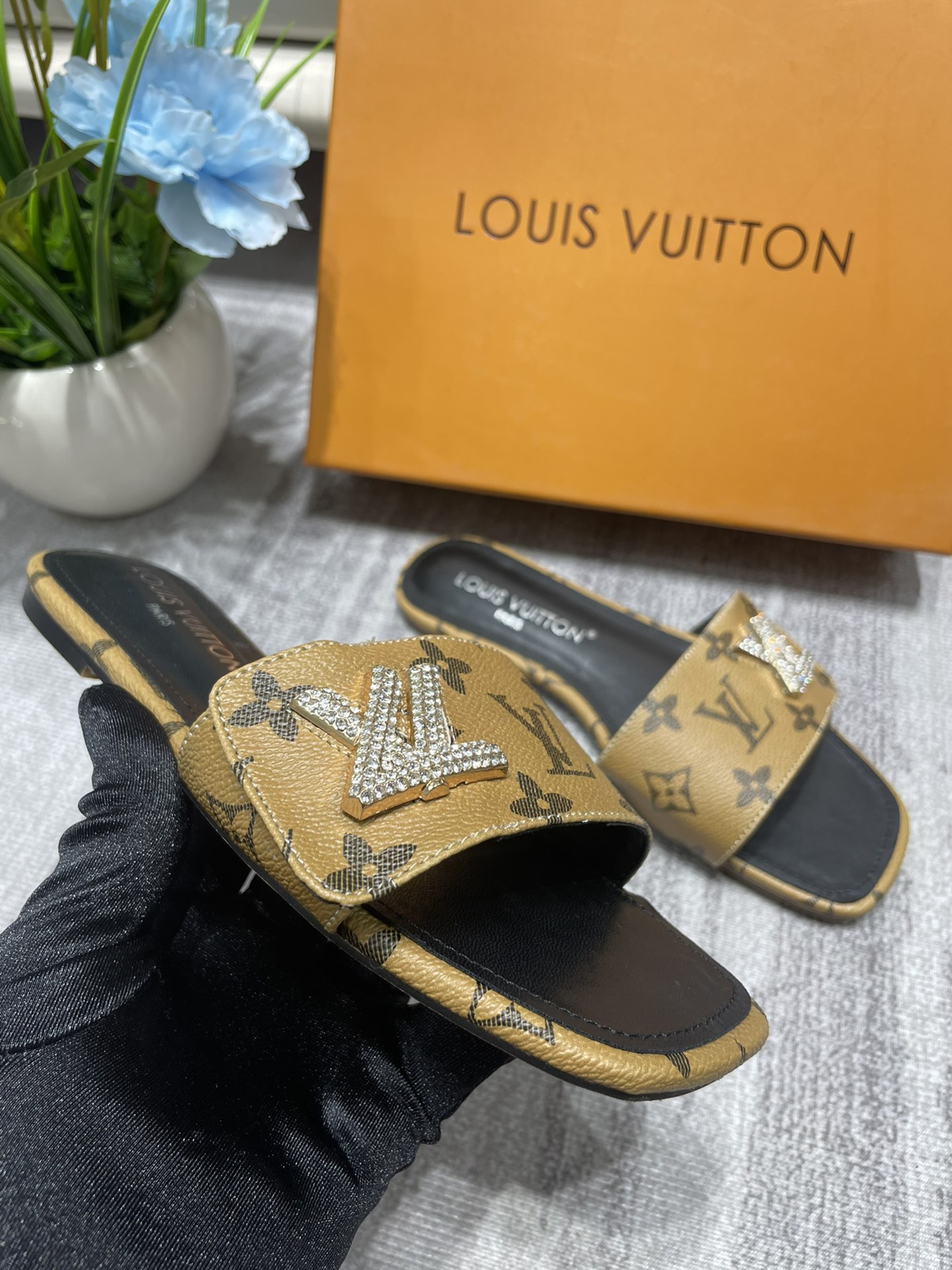 LV