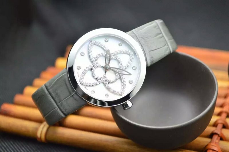 Louis Vuitton スーパーコピー時計後払い国内発送対応N品安全必ず届く信用できるサイト