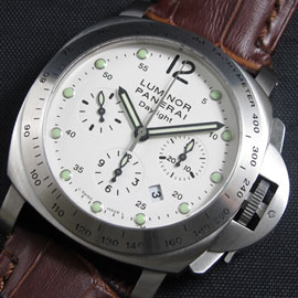 国内発送 パネライ ルミノール デイライトPAM00251ウォッチの紹介